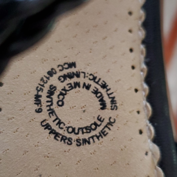 Shoes - Picture 7 of 7